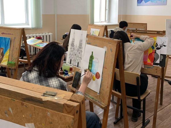 Учебные будни будущих дизайнеров в нашем колледже