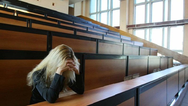 Вниманию выпускников и работодателей: отозваны аккредитации отдельных вузов