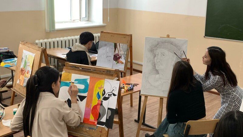 Учебные будни будущих дизайнеров в нашем колледже